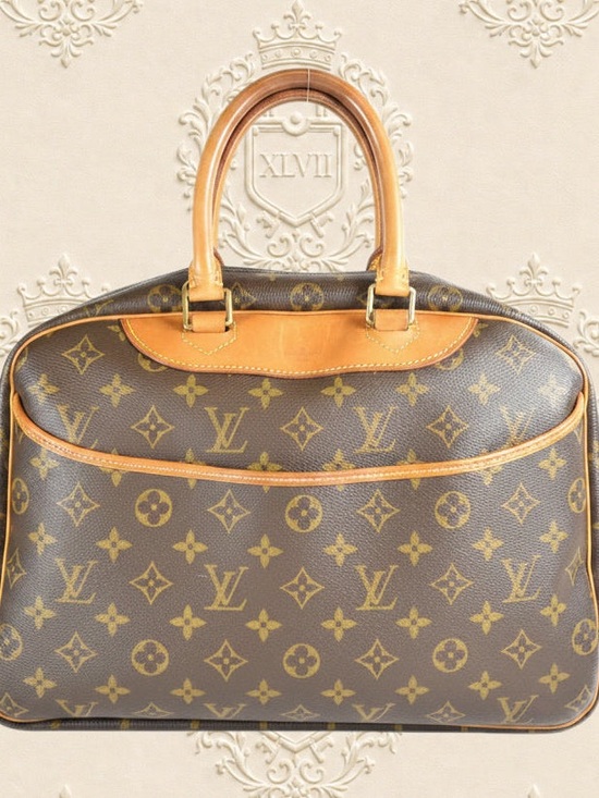 Louis Vuitton Handbags - Louis Vuitton Deauville